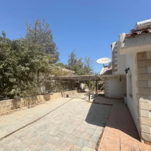 3 Bedroom House for Sale in Parekklisia, Limassol District