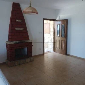 3 Bedroom House for Rent in Kissonerga, Paphos District