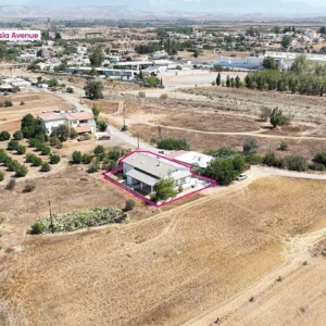 3 Bedroom House for Sale in Peristerona Pafou, Paphos District