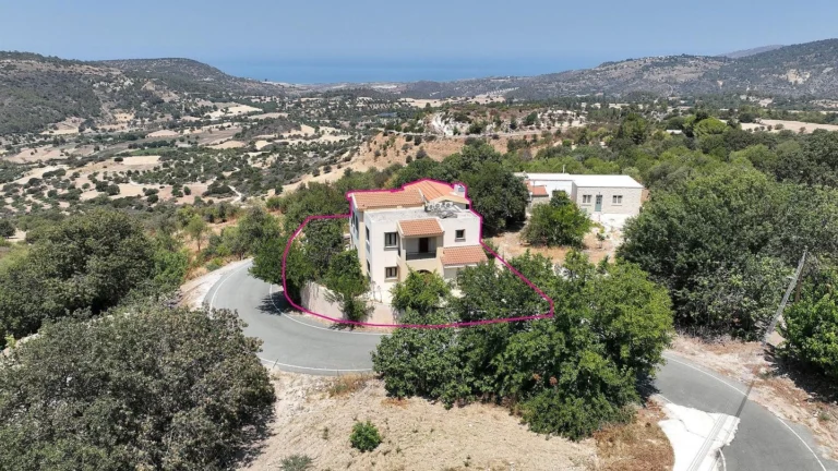 Cheap Houses and Villas for Sale Paphos up to 300000 euro