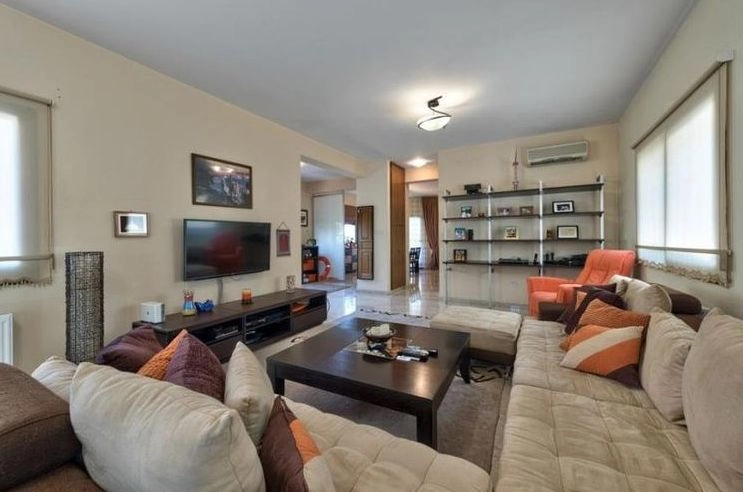 Cheap Houses and Villas for Sale Limassol up to 900000 euro