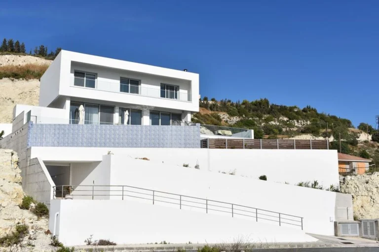Cheap Houses and Villas for Sale Limassol up to 800000 euro