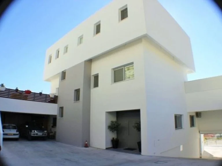Cheap Houses and Villas for Sale Limassol up to 800000 euro