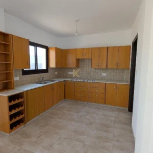 3 Bedroom House for Sale in Meneou, Larnaca District