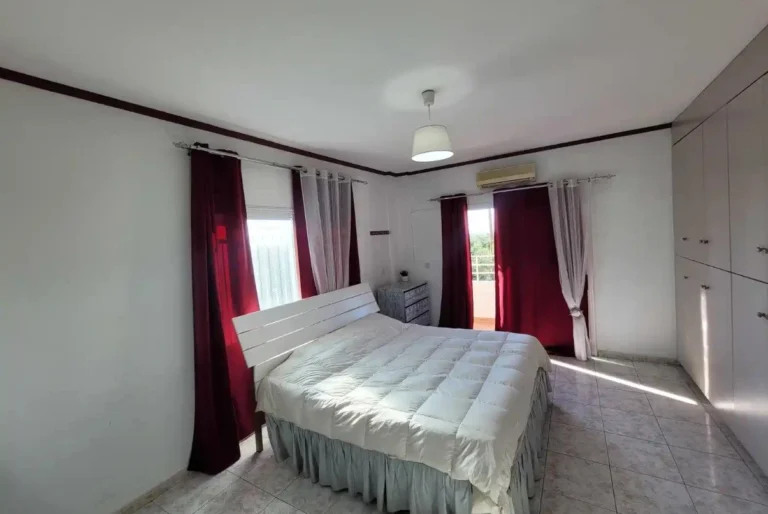Cheap Houses and Villas for Sale Paphos up to 800000 euro