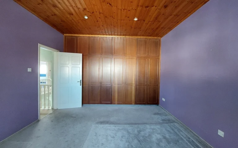 Cheap Houses and Villas for Sale Nicosia up to 700000 euro