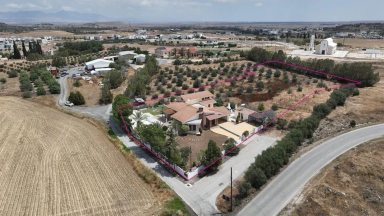 Cheap Houses and Villas for Sale Nicosia up to 800000 euro