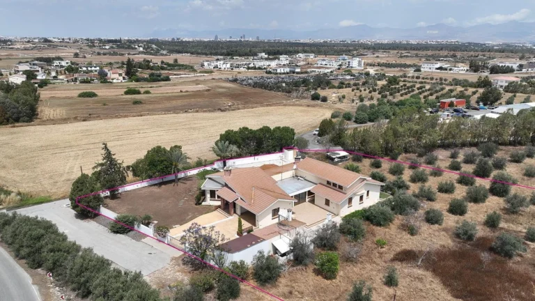 Cheap Houses and Villas for Sale Nicosia up to 800000 euro