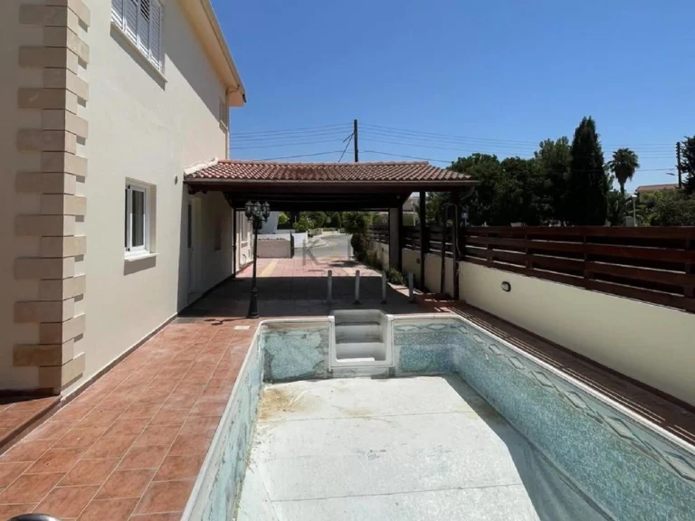 Cheap Houses and Villas for Sale Nicosia up to 800000 euro