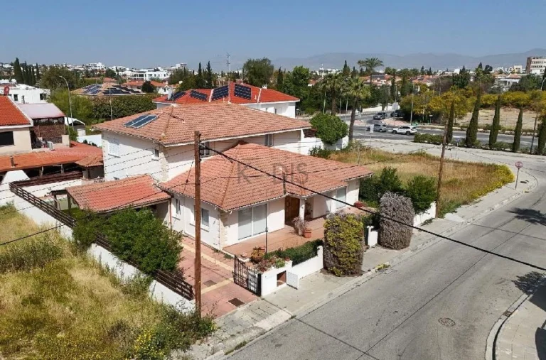 Cheap Houses and Villas for Sale Nicosia up to 800000 euro