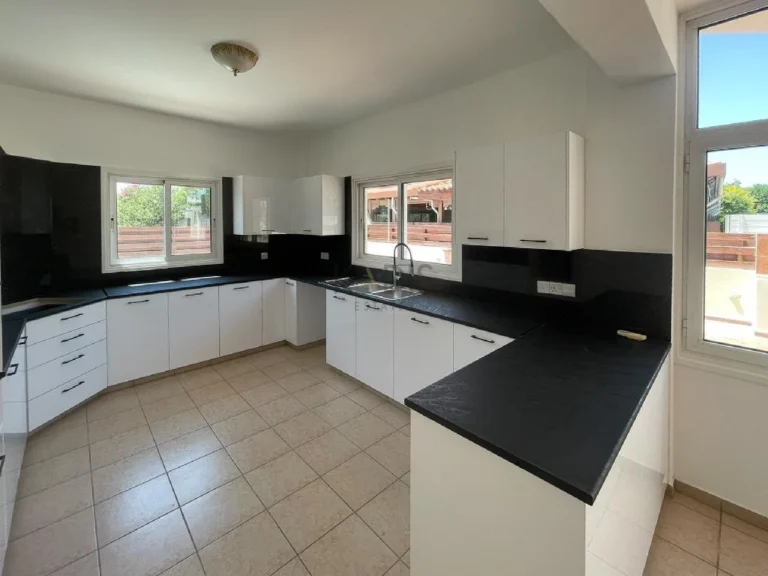 Cheap Houses and Villas for Sale Nicosia up to 800000 euro