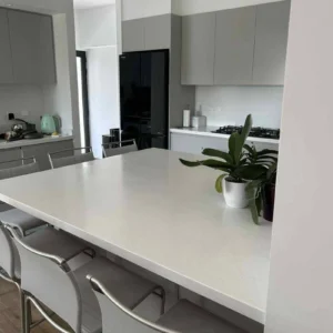 4 Bedroom Apartment for Rent in Limassol – Mesa Geitonia