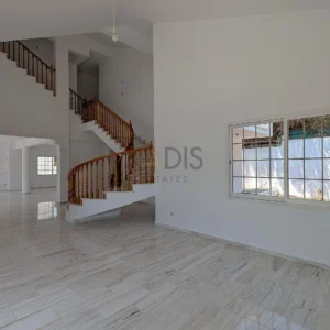 4 Bedroom House for Sale in Limassol – Mesa Geitonia