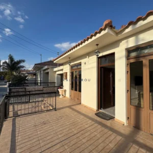3 Bedroom House for Sale in Mazotos, Larnaca District