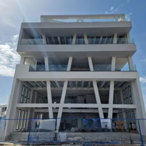 1000m² Building for Rent