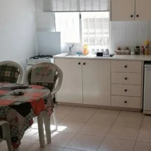 250m² Building for Rent