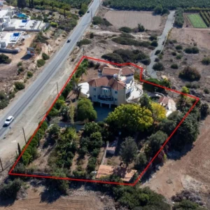 6+ Bedroom House for Sale in Peyia, Paphos District