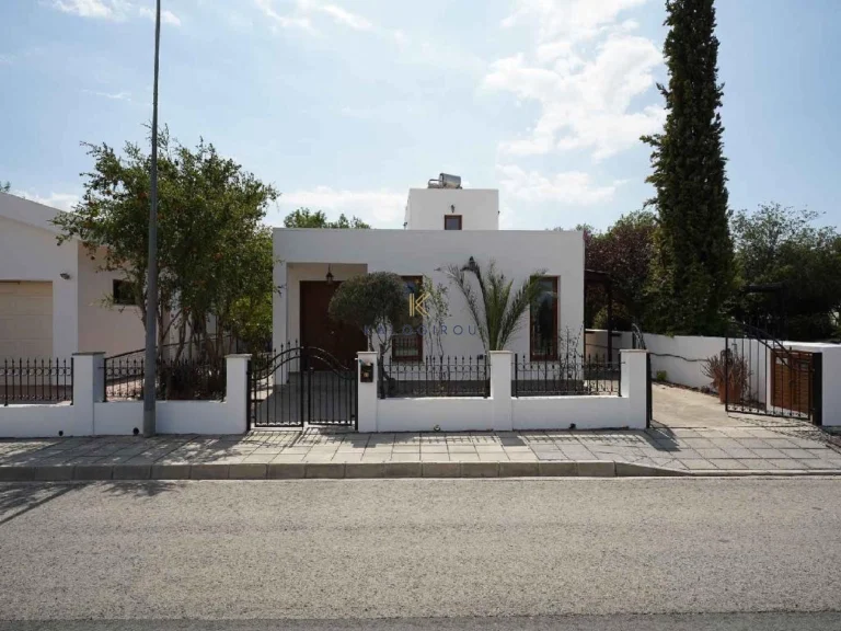 Cheap Houses and Villas for Sale Nicosia up to 1000000 euro