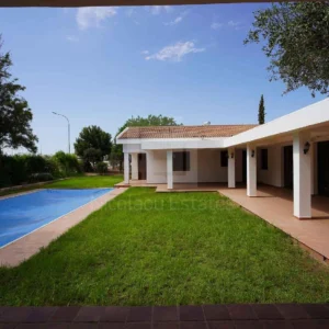 5 Bedroom House for Sale in Latsia, Nicosia District