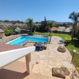 5 Bedroom House for Rent in Parekklisia, Limassol District