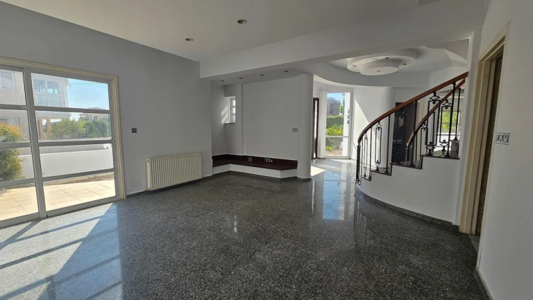 Cheap Houses and Villas for Sale Nicosia up to 400000 euro