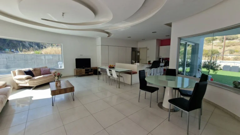 Cheap Houses and Villas for Sale Limassol up to 600000 euro