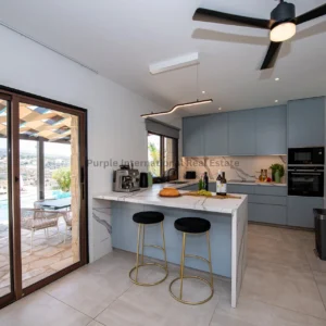 5 Bedroom House for Sale in Peyia, Paphos District