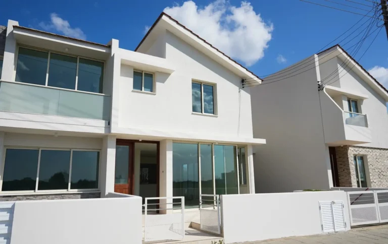Cheap Houses and Villas for Sale Limassol up to 300000 euro
