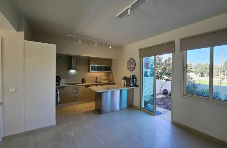 Cheap Houses and Villas for Sale Limassol up to 300000 euro
