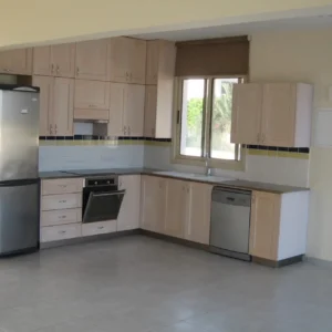 4 Bedroom House for Rent in Mazotos, Larnaca District