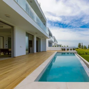 6+ Bedroom House for Sale in Pernera, Famagusta District