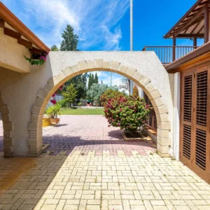 4 Bedroom House for Sale in Strovolos, Nicosia District