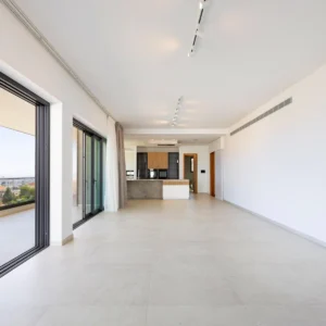4 Bedroom House for Sale in Limassol – Mesa Geitonia