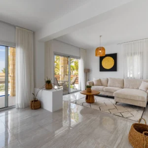 5 Bedroom House for Sale in Kissonerga, Paphos District