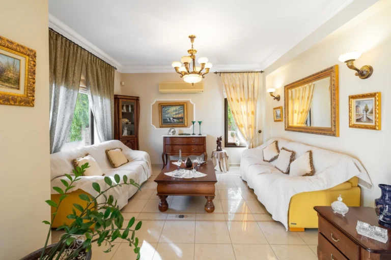 Cheap Houses and Villas for Sale Larnaca up to 900000 euro