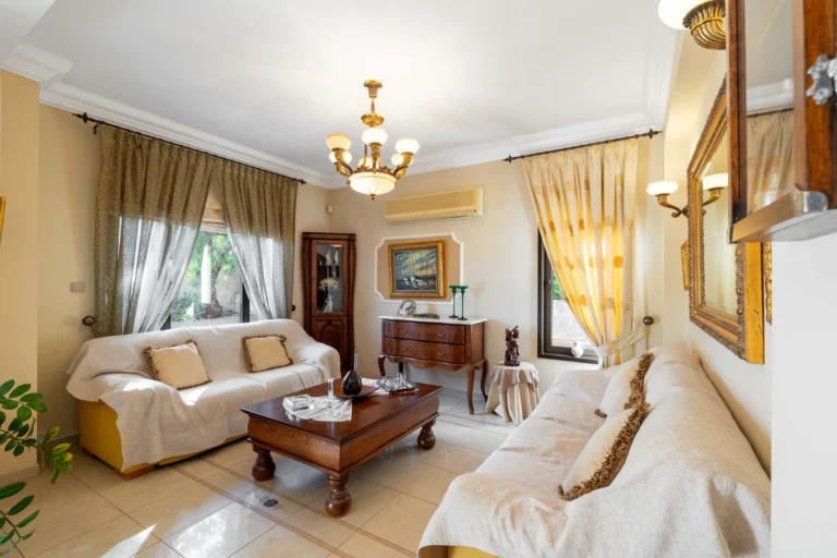 Cheap Houses and Villas for Sale Larnaca up to 900000 euro