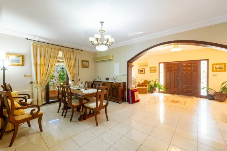 Cheap Houses and Villas for Sale Larnaca up to 900000 euro