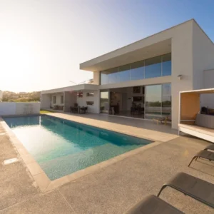 3 Bedroom House for Sale in Limassol – Mesa Geitonia