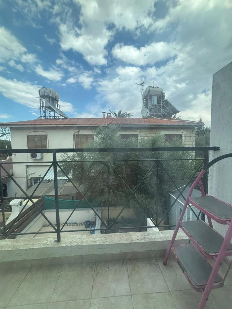 Προς Ενοικίαση
