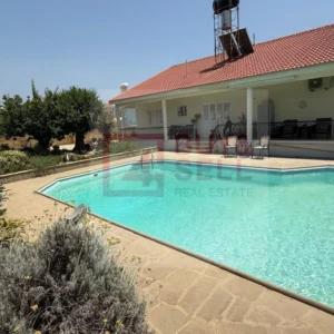 4 Bedroom House for Sale in Apesia, Limassol District