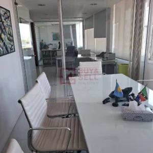 235m² Office for Rent