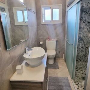 3 Bedroom Apartment for Rent in Germasogeia, Limassol District