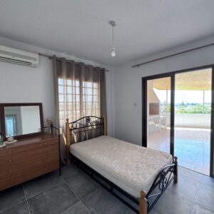 3 Bedroom Apartment for Rent in Kato Polemidia, Limassol District