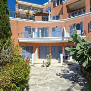 2 Bedroom House for Sale in Chlorakas, Paphos District