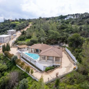3 Bedroom House for Sale in Neo Chorio Pafou, Paphos District