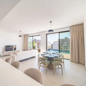 3 Bedroom House for Sale in Chlorakas, Paphos District