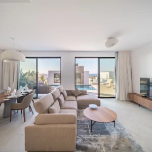 3 Bedroom House for Sale in Chlorakas, Paphos District