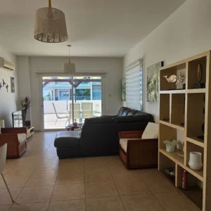 3 Bedroom Apartment for Sale in Paphos – Universal