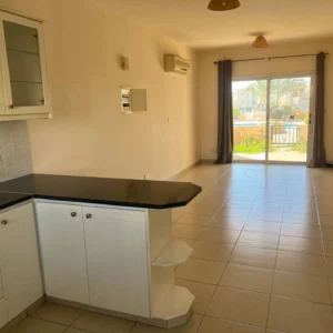 2 Bedroom Apartment for Sale in Paphos – Universal