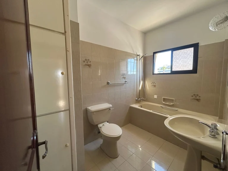 From €600 to €900